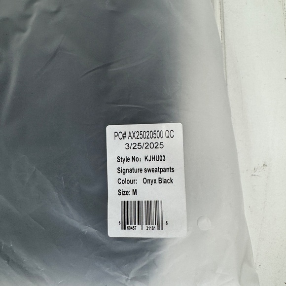 NEW Comfrt Signature Sweatpants Onyx Black Unisex - Picture 2 of 5